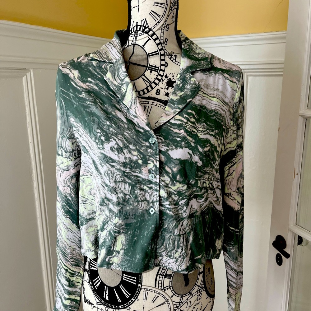 BP blouse tie dyed size medium never worn with tags